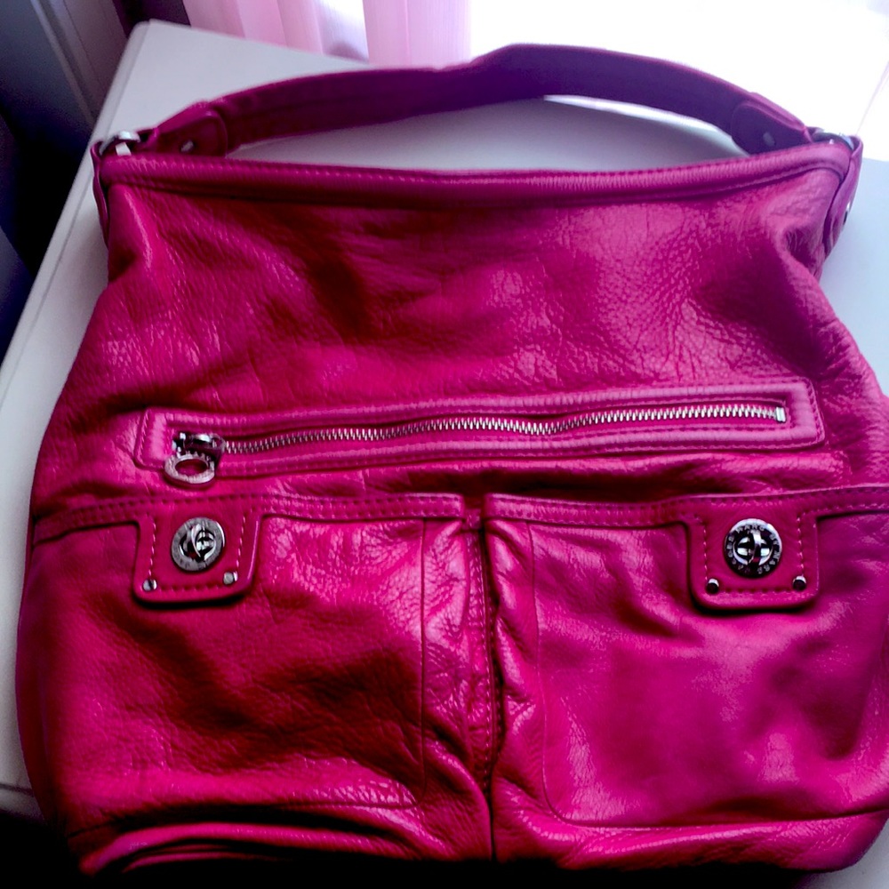 Marc By Marc Jacobs Totally Turnlock Farridah Leather Hobo raspberry